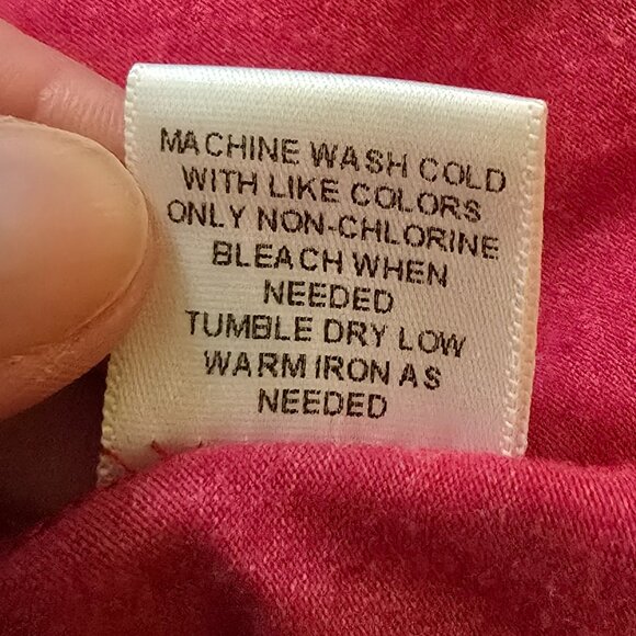 Guess Red/pink diagonal heart stripe elbow tee M - Picture 6 of 6